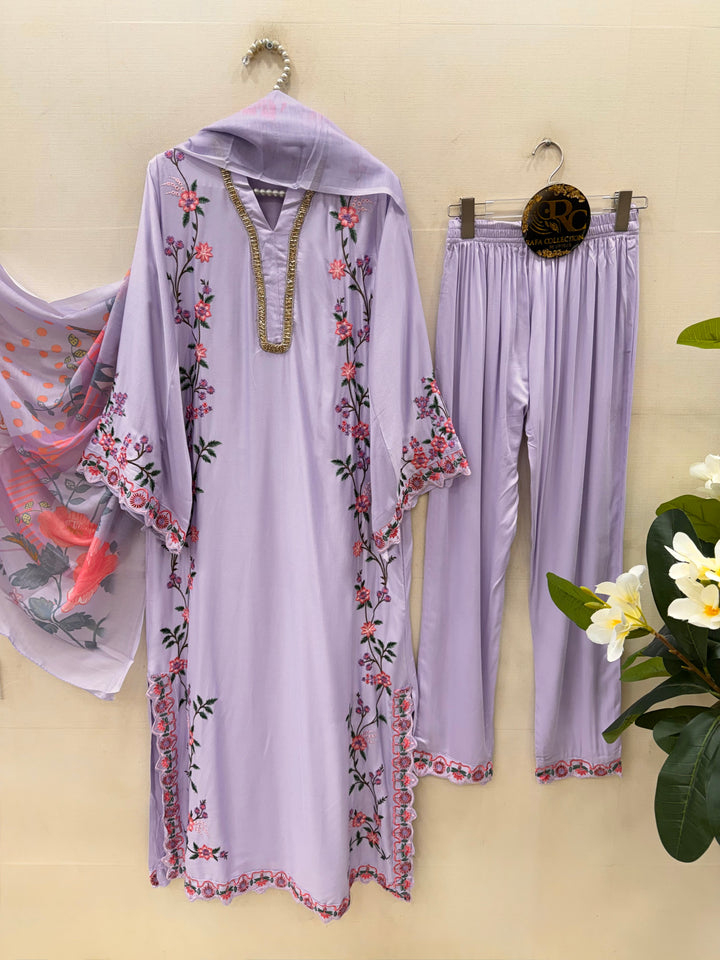 Pakistani long kaftans