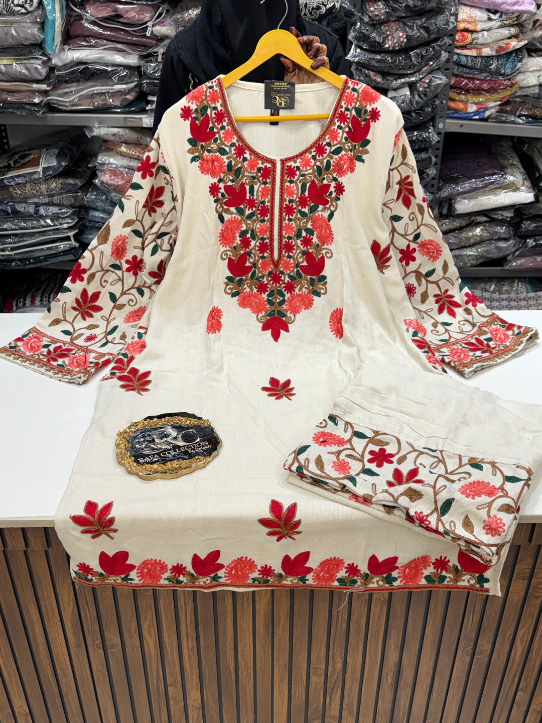 Kashmiri pairhan 3154