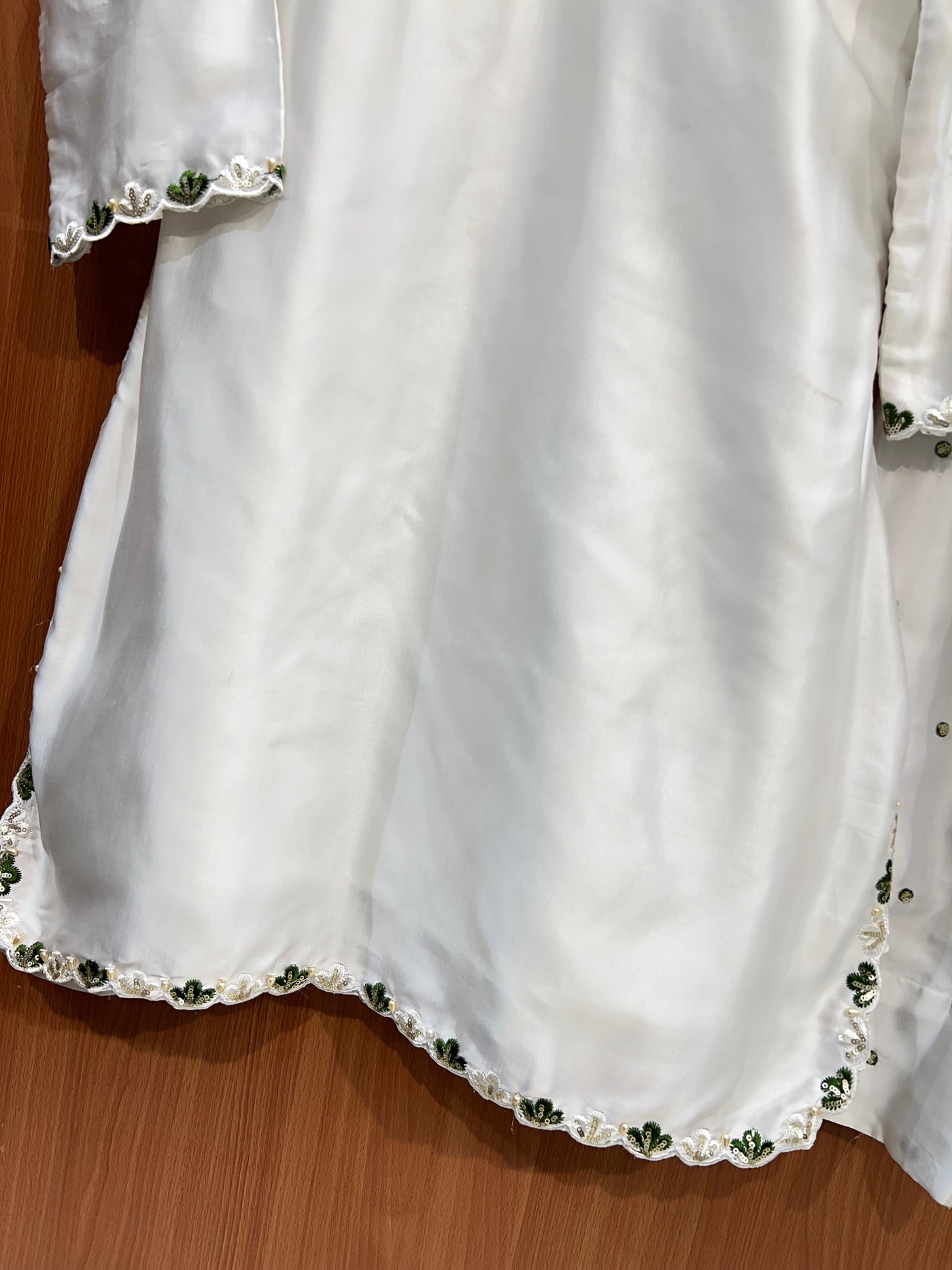 Pakistani Farshi salwar suits 2672