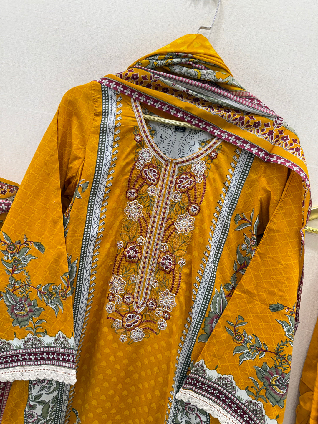 The hermitage cotton suits