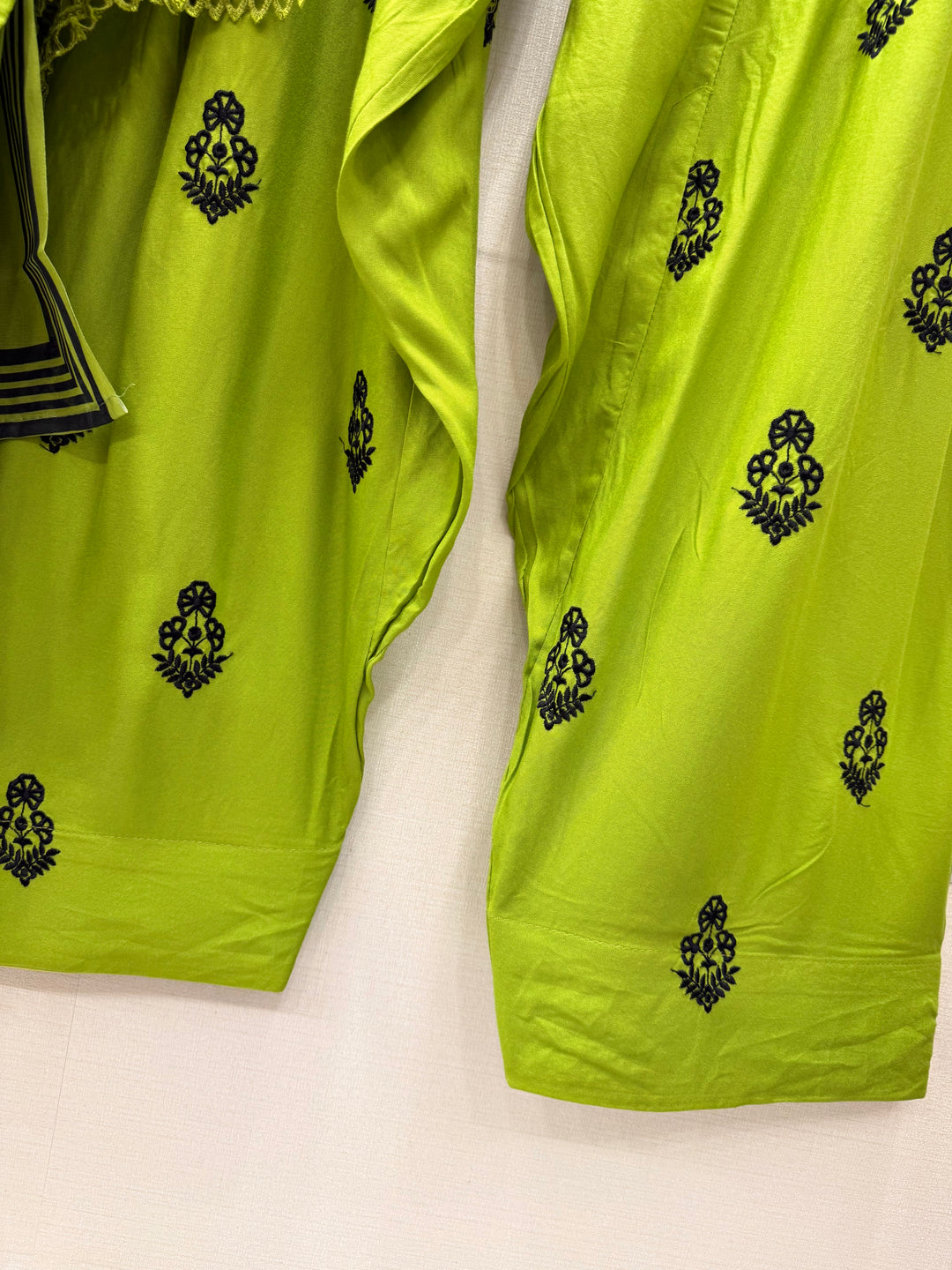 Celebrity Farshi suits 7007