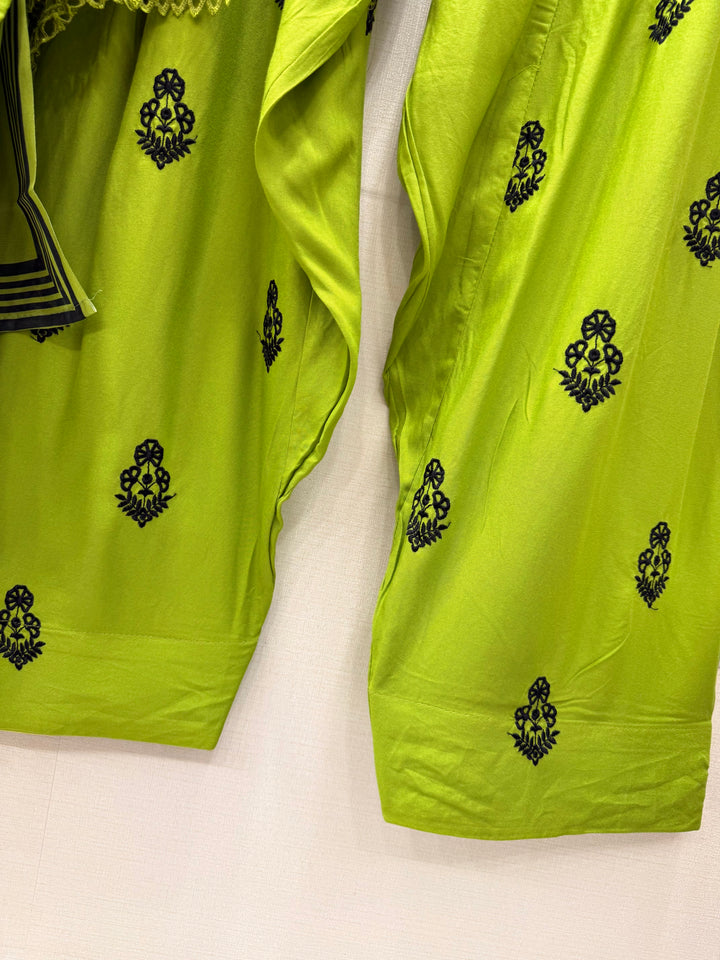 Celebrity Farshi suits 7007