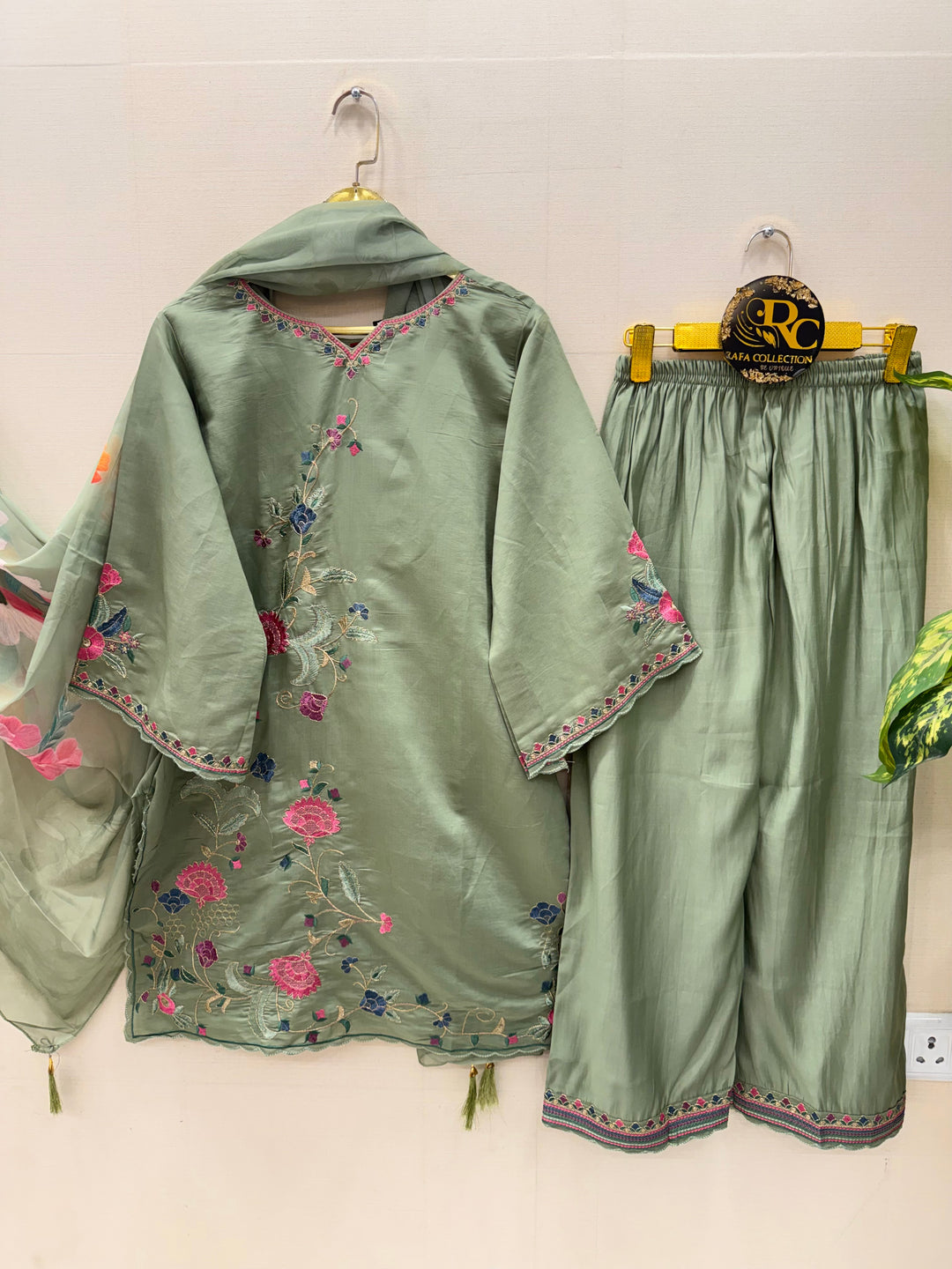 Cotton embroidered suits