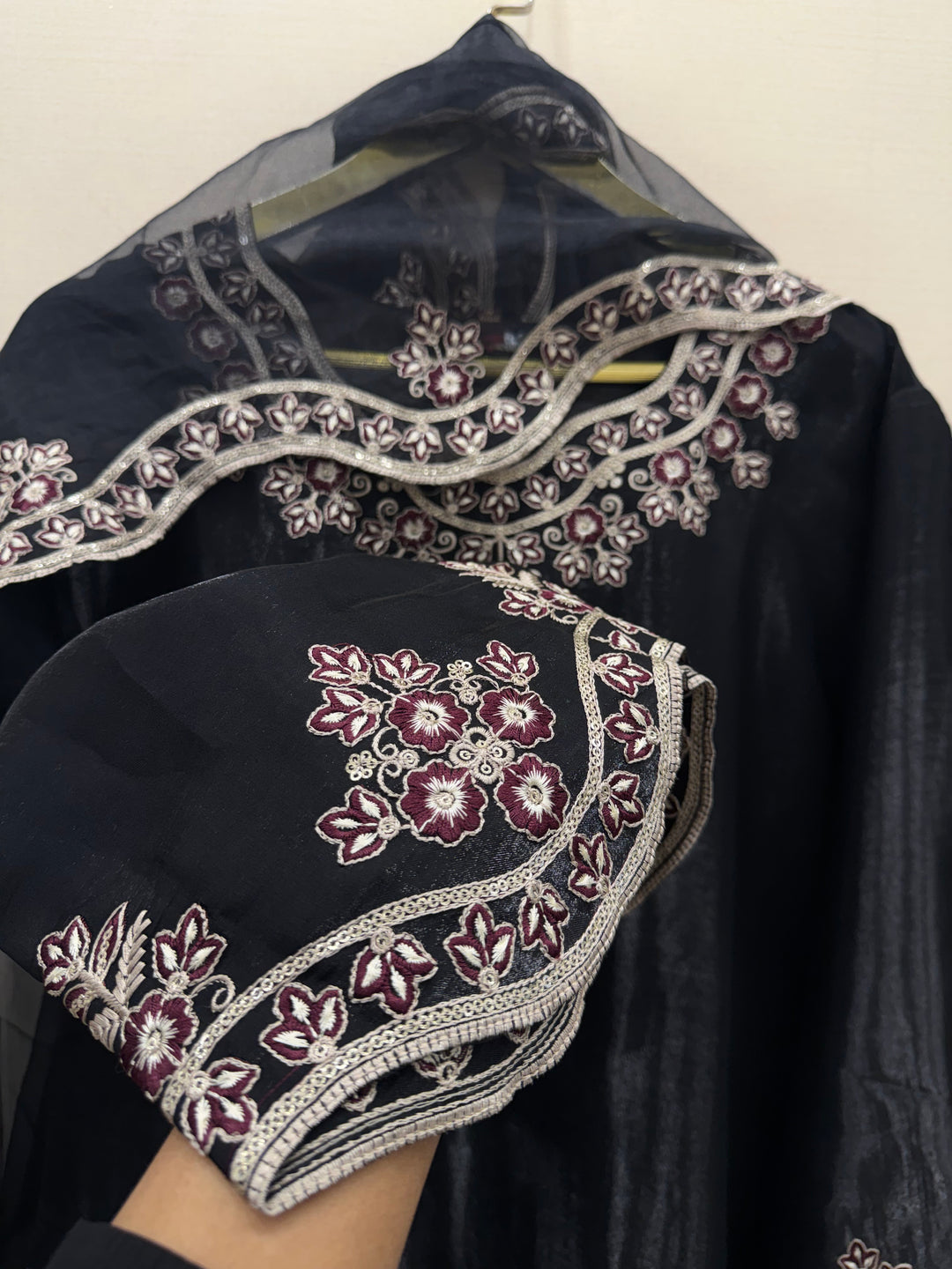 Pakistani Formal suits 2950