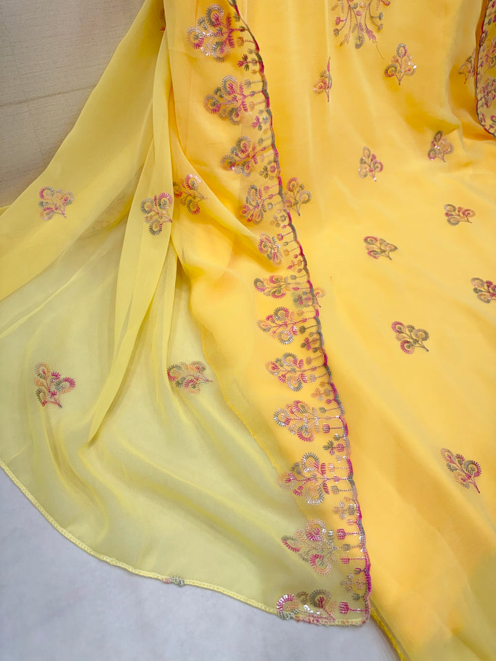 GEORGETTE UNSTICH SUIT