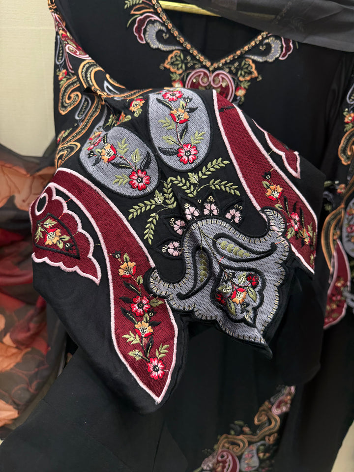 Embroidered pakistani kaftan Long Suits