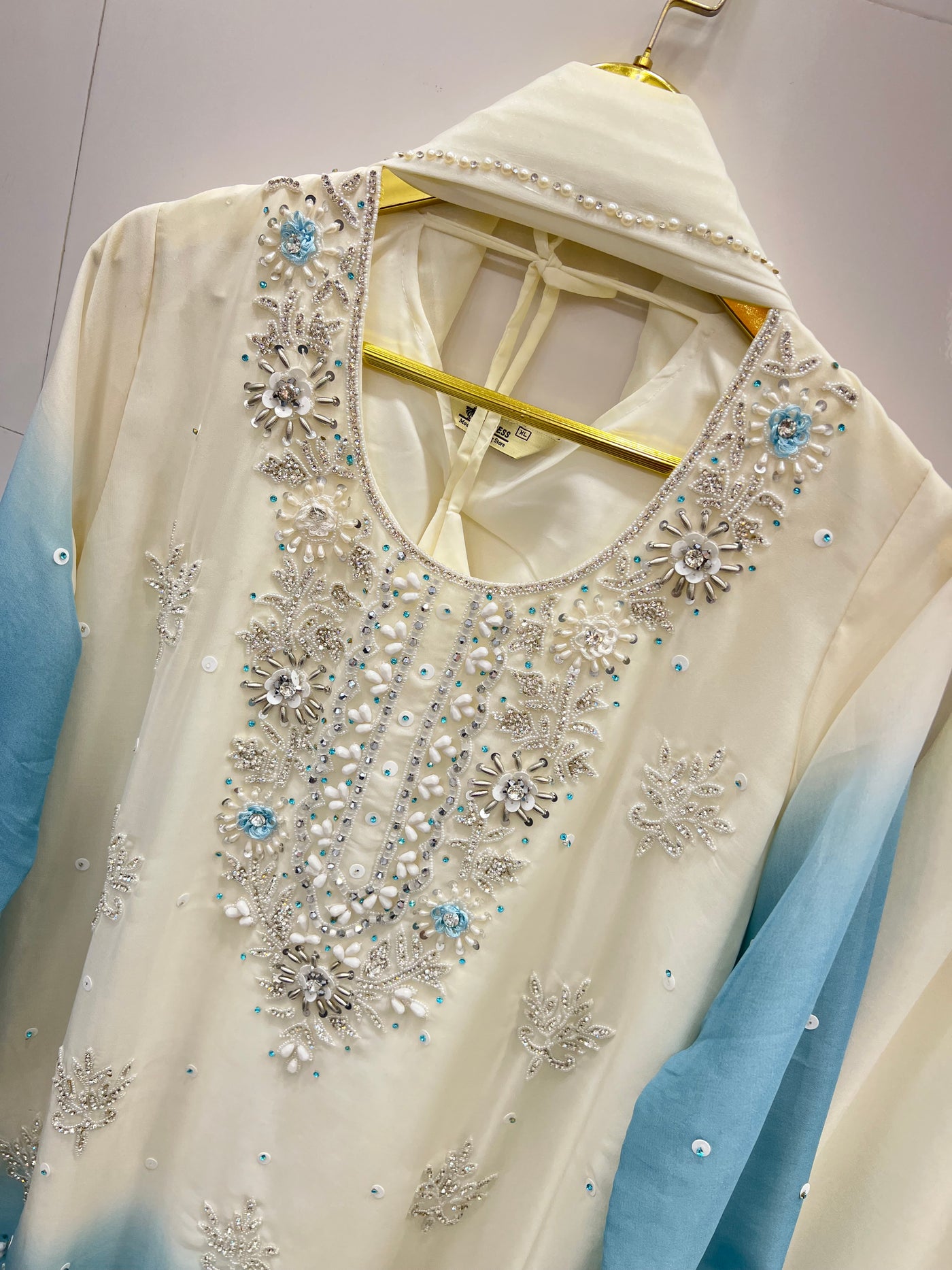 Wedding luxe garara suits 28109