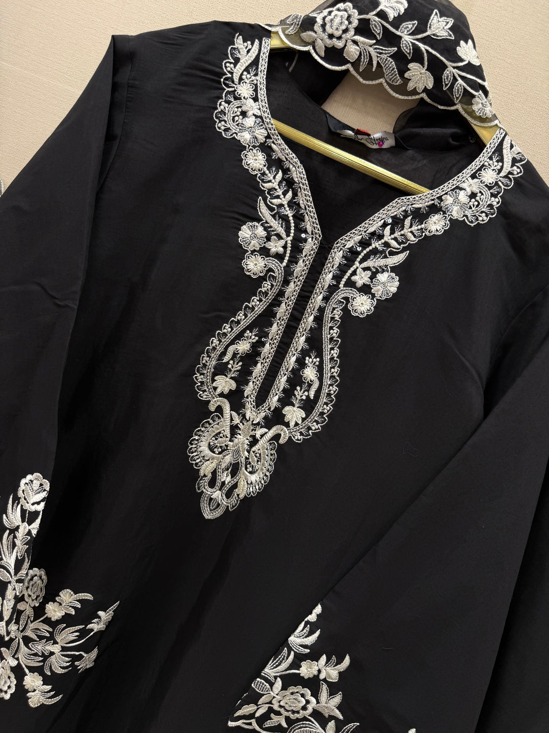 Pakistani embroidered suits 3003