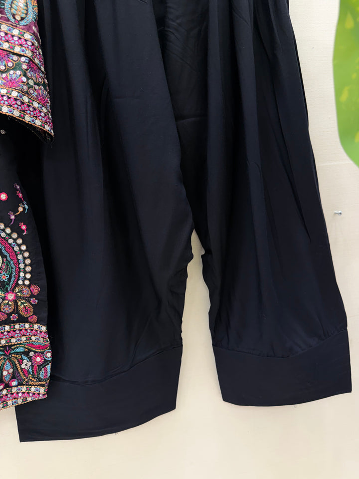 Pakistani Farshi Salwar Suits 6105