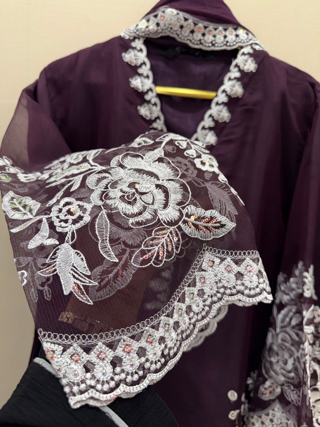 Pakistani Embroided luxe edit 29071