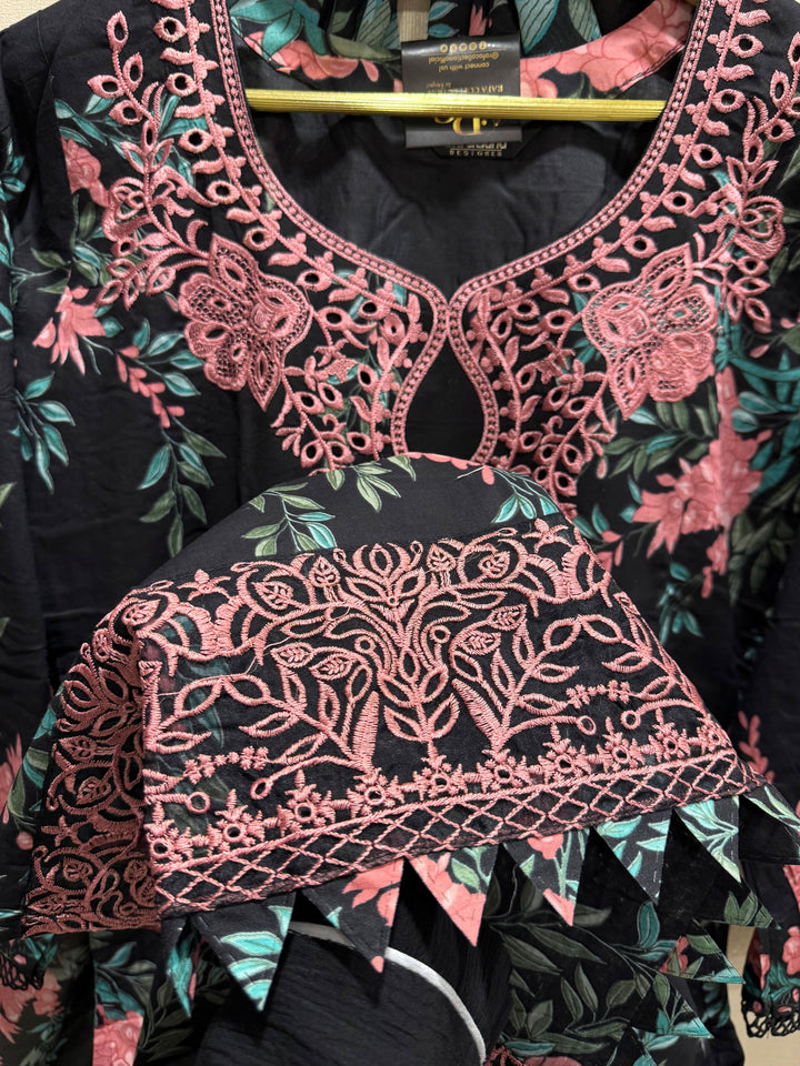 Pakistani Formals suits 3129