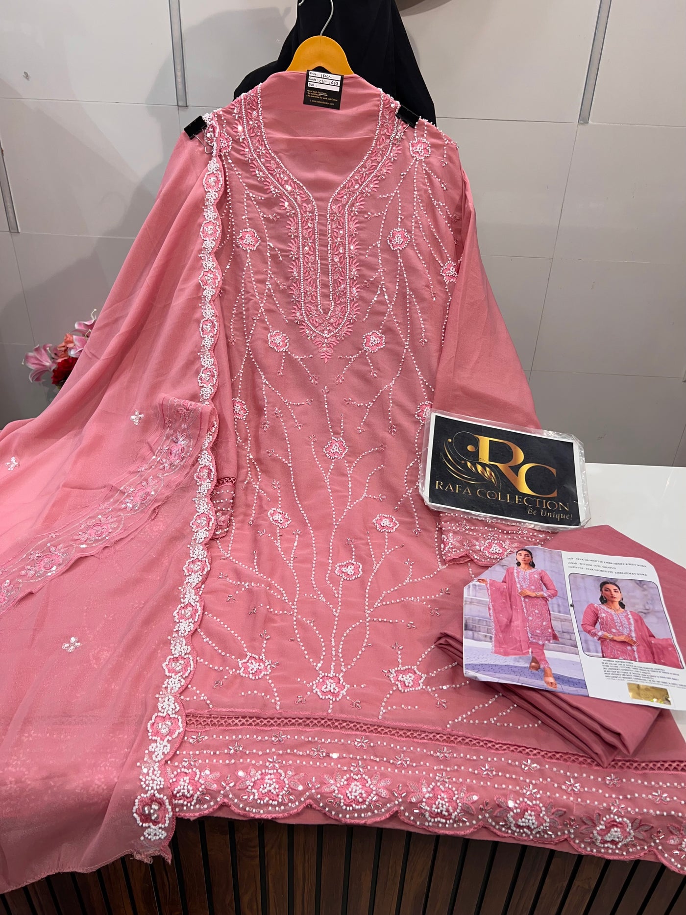 Pakistani Suit 1653