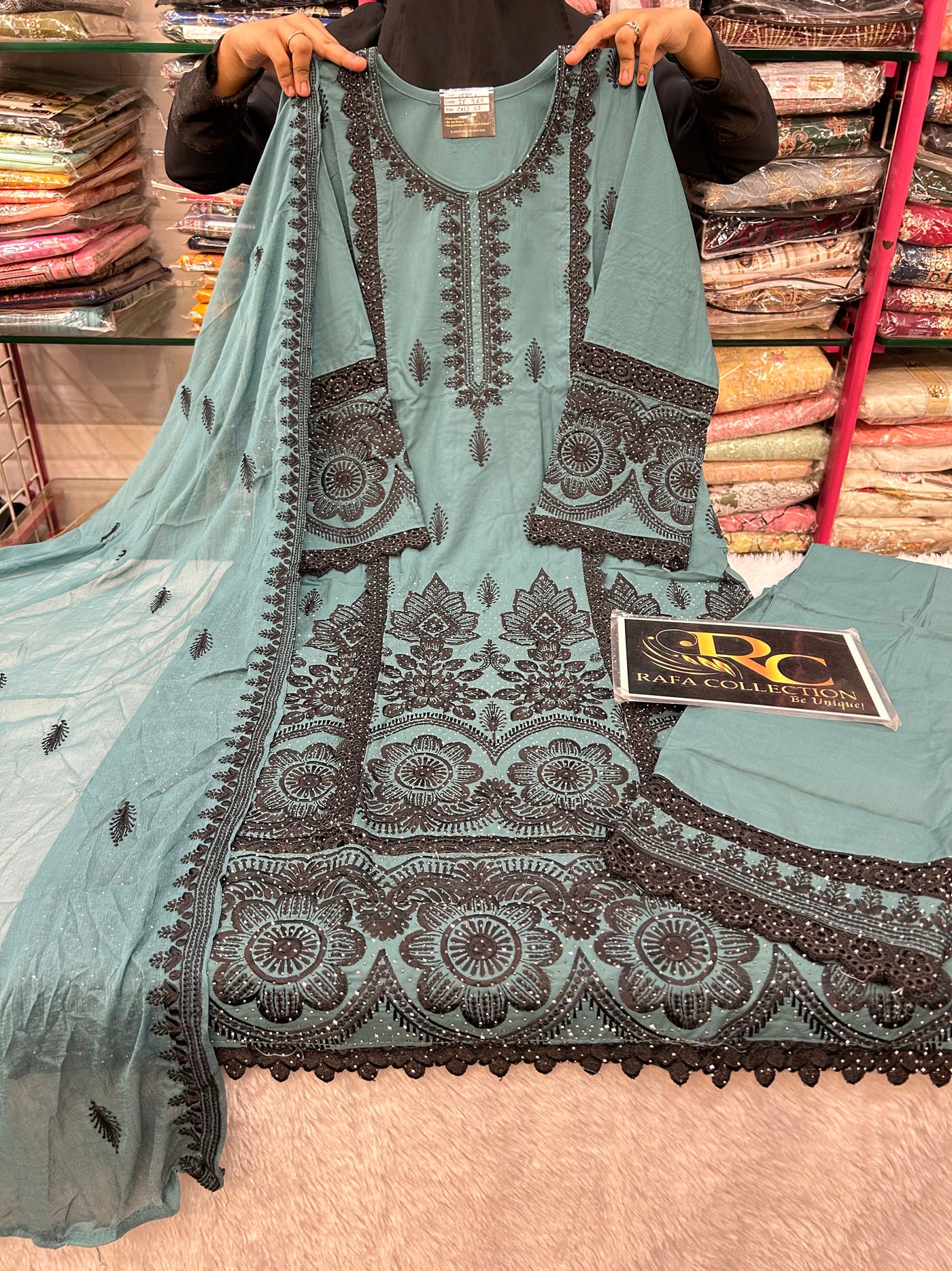 Pakistani Formals 964
