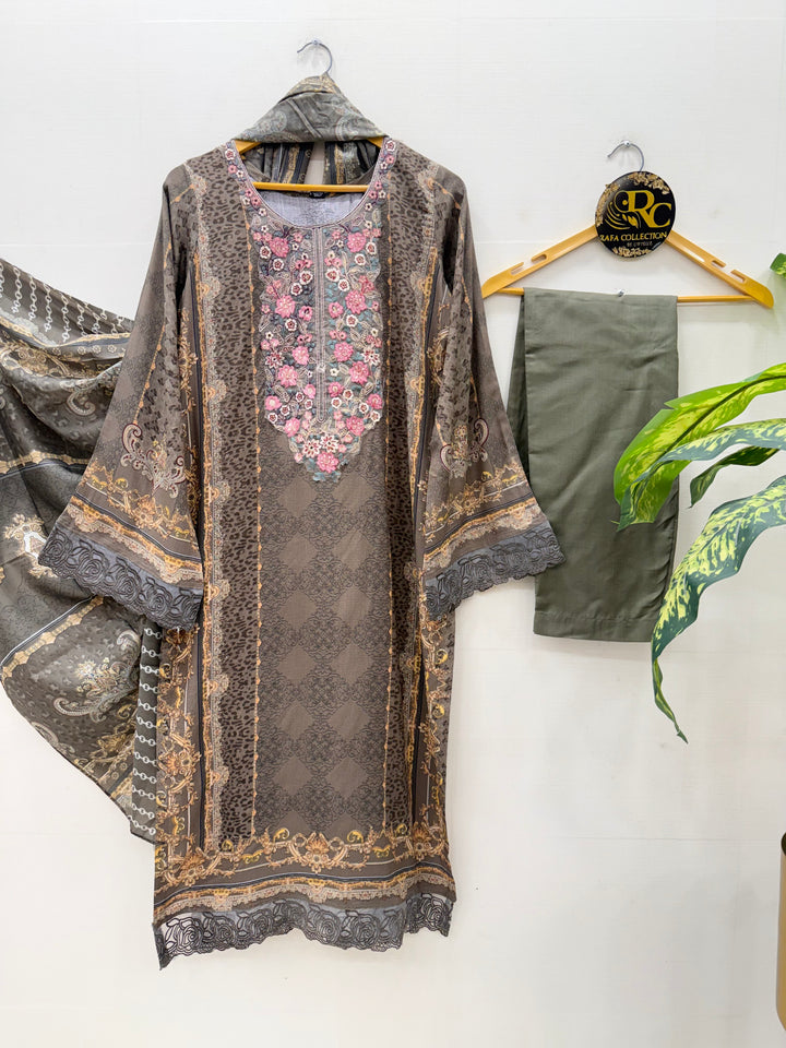 The Hermitage lawn suits 34671