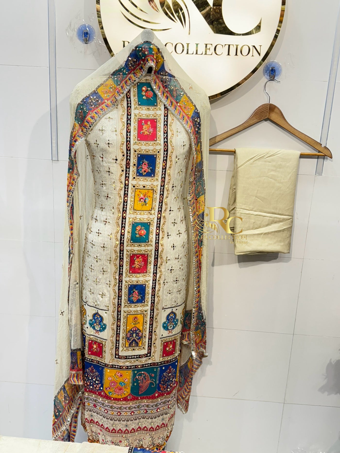 Multi Handwork Suit 1751