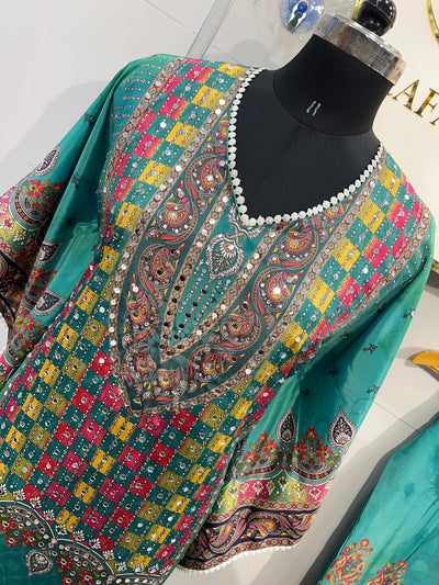 Prachi kaftan 5052
