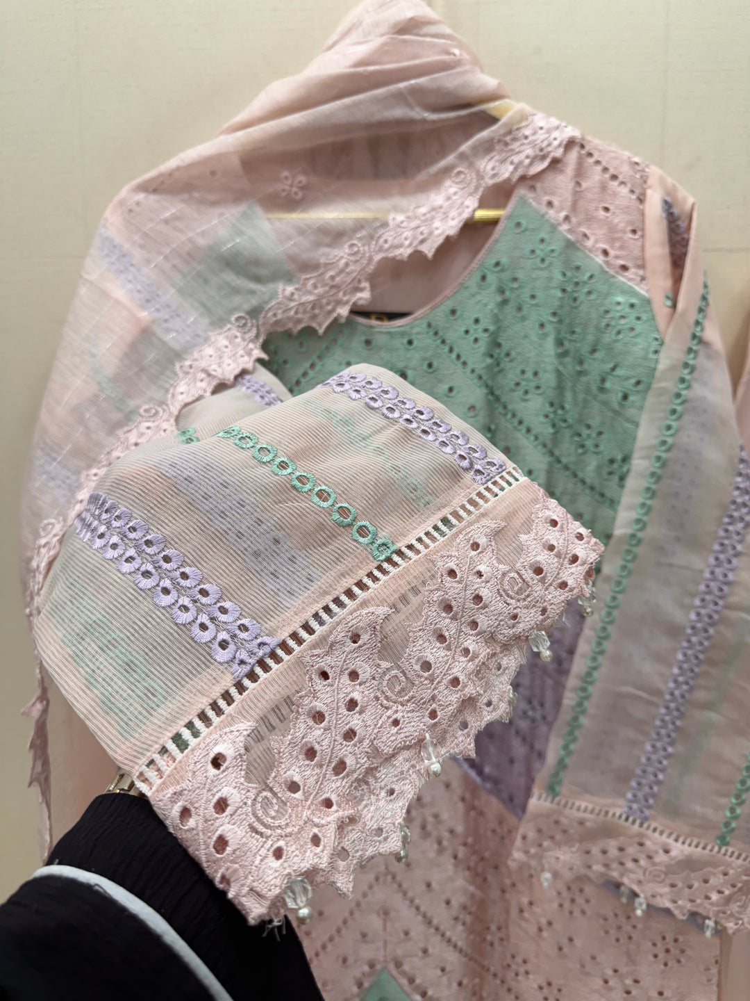 Pakistani Chikankari Suits