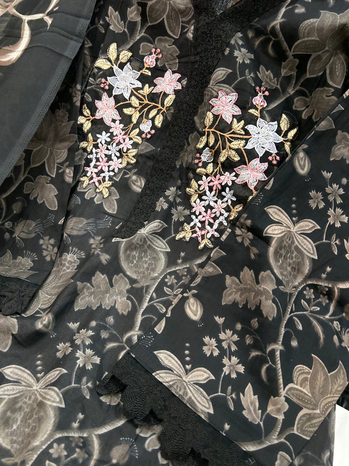 Pakistani embroided suit 1993