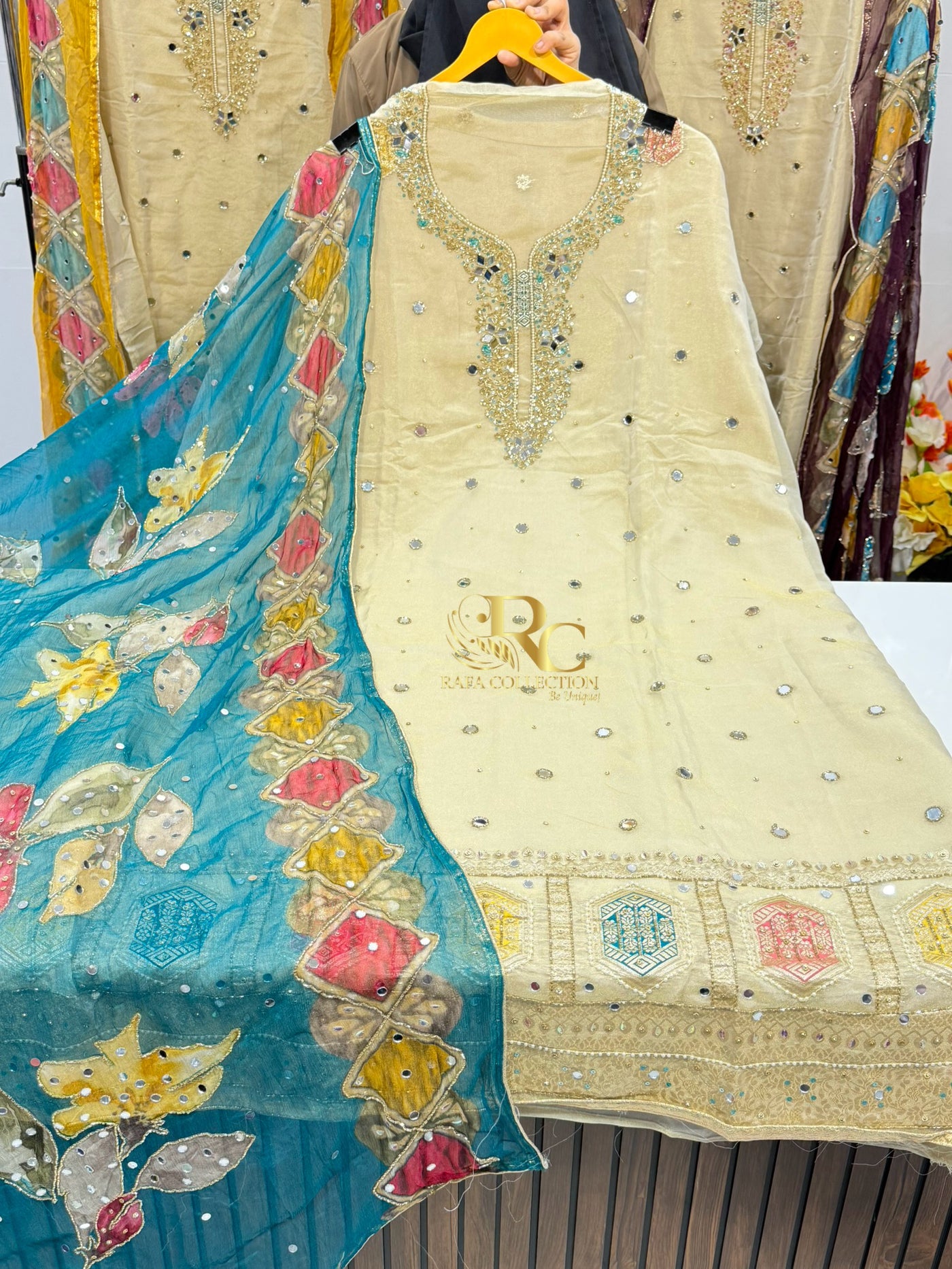Handwork Suit 1730