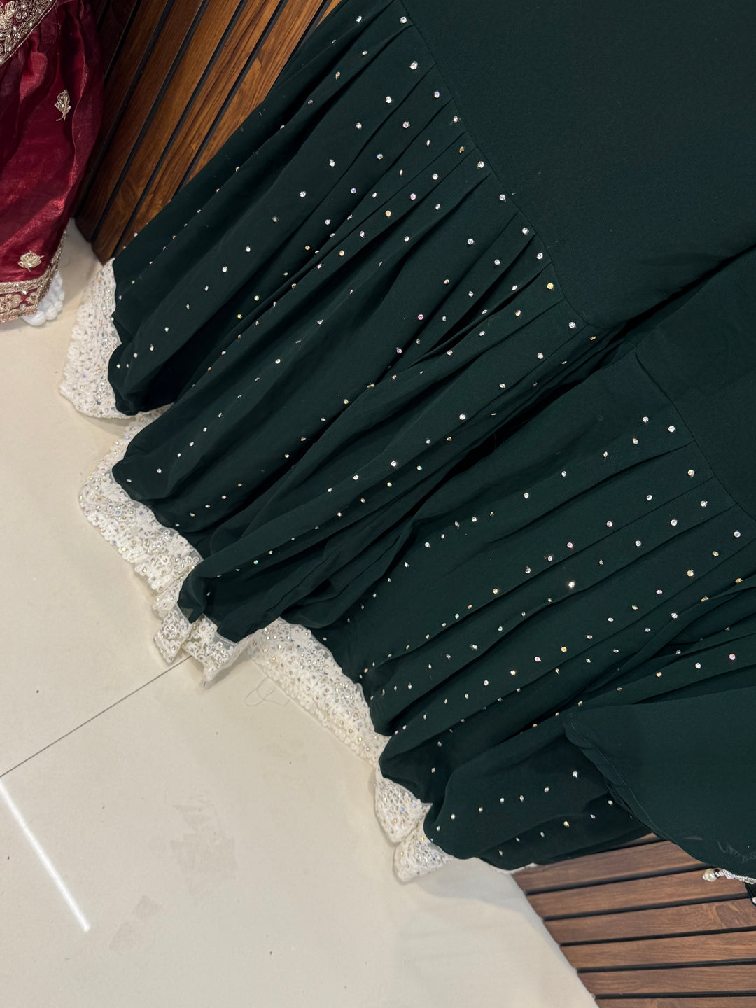 Exclusive wedding dress 28106