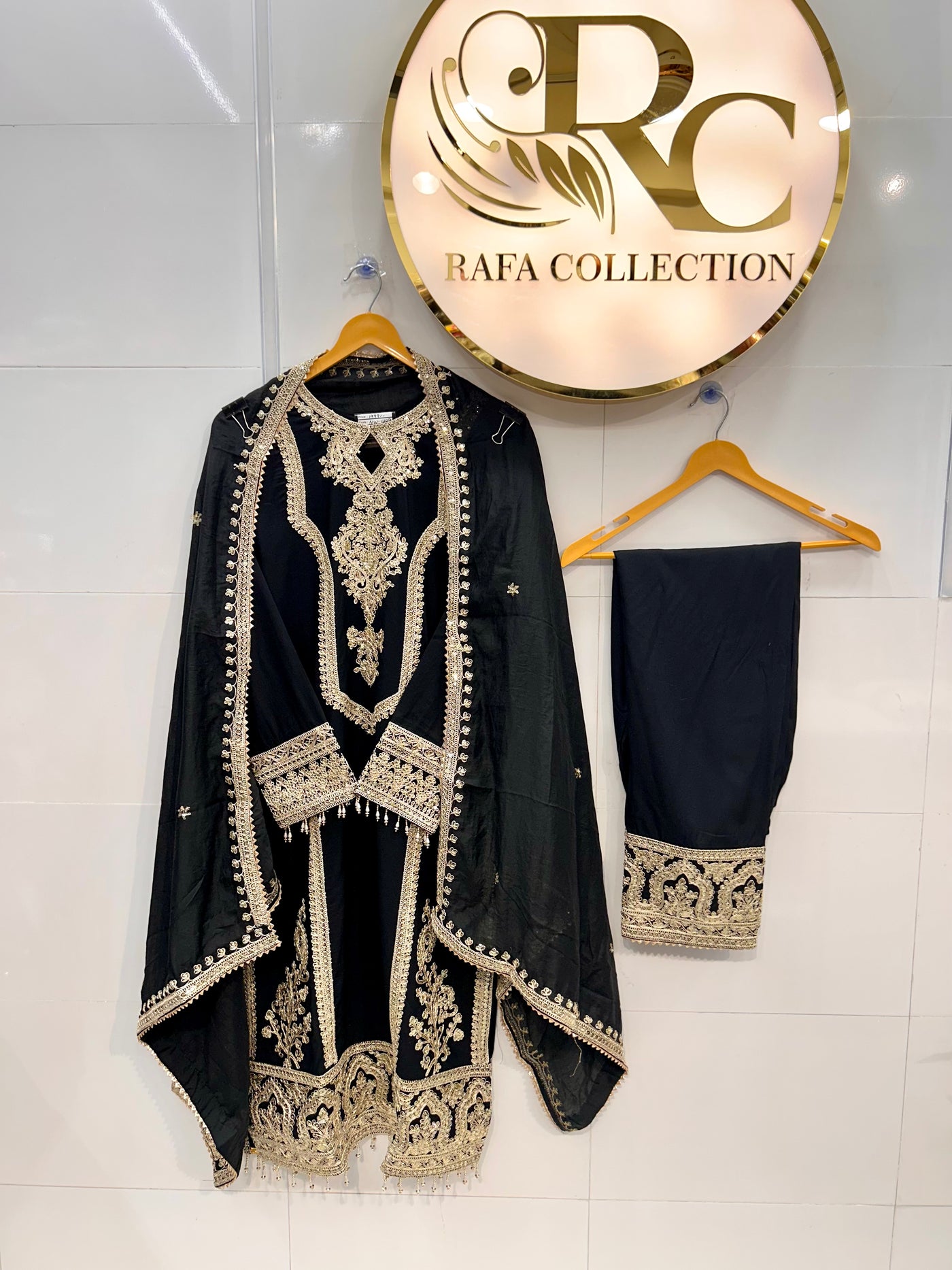 Karachi Suit 1408