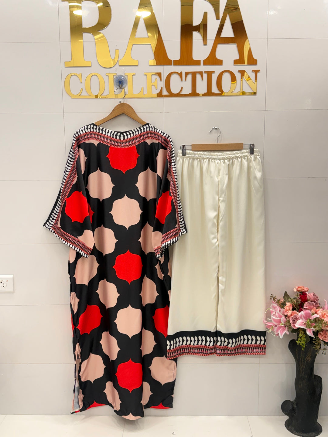 Viral Pakistani kaftan sets 100