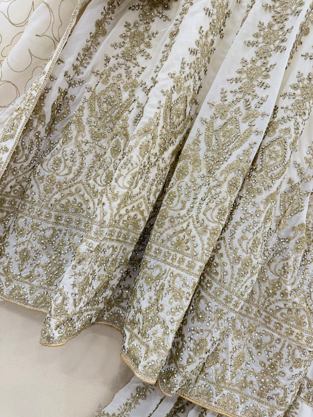Pakistani Heavy farshi sharara suits