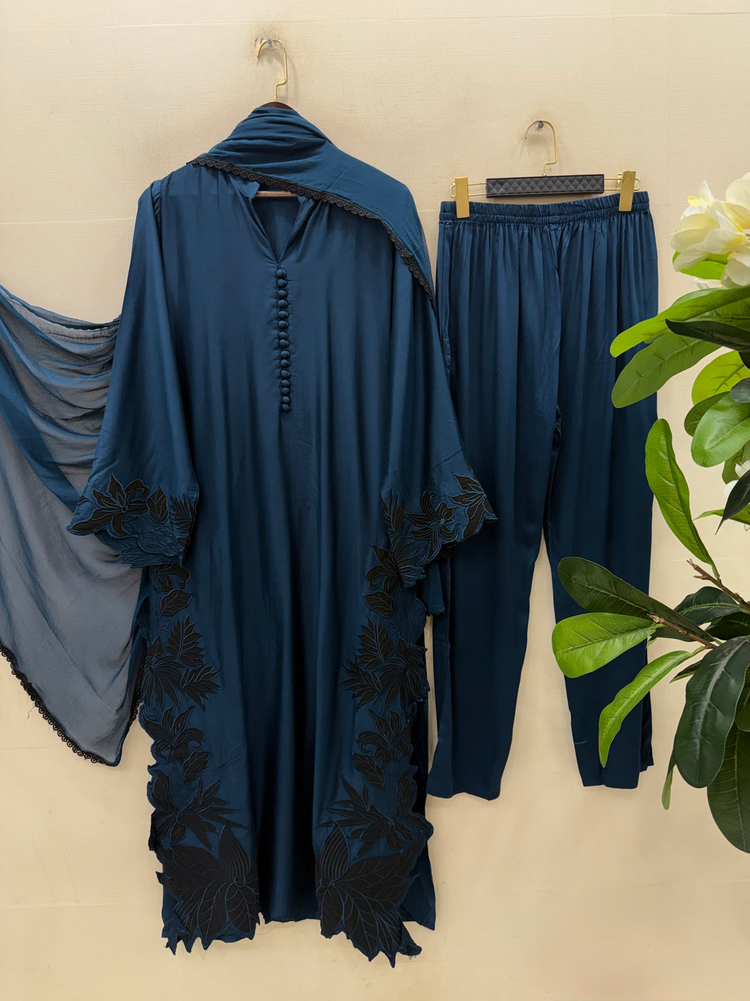 Cutwork Long Suits
