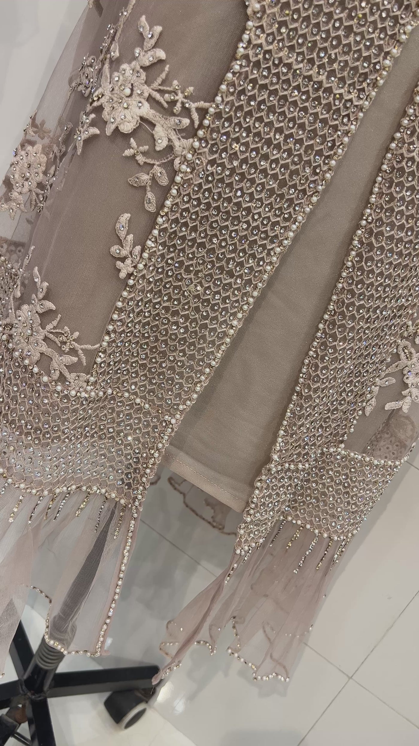 Bridal frill dress 1011